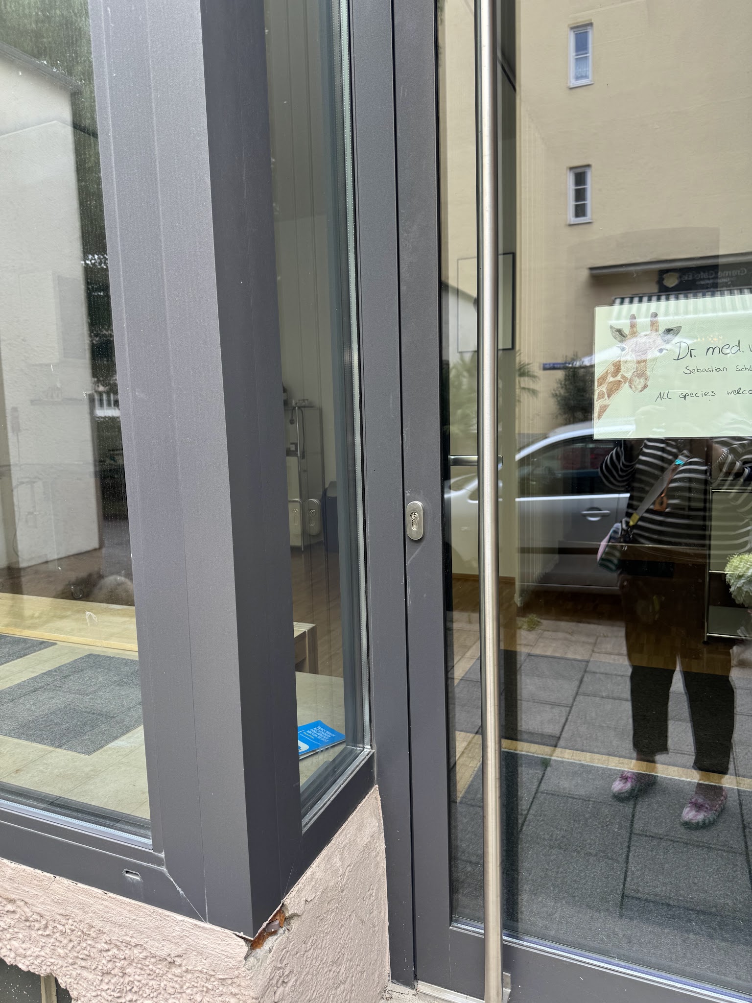 Dr. Sebastian Schleifer