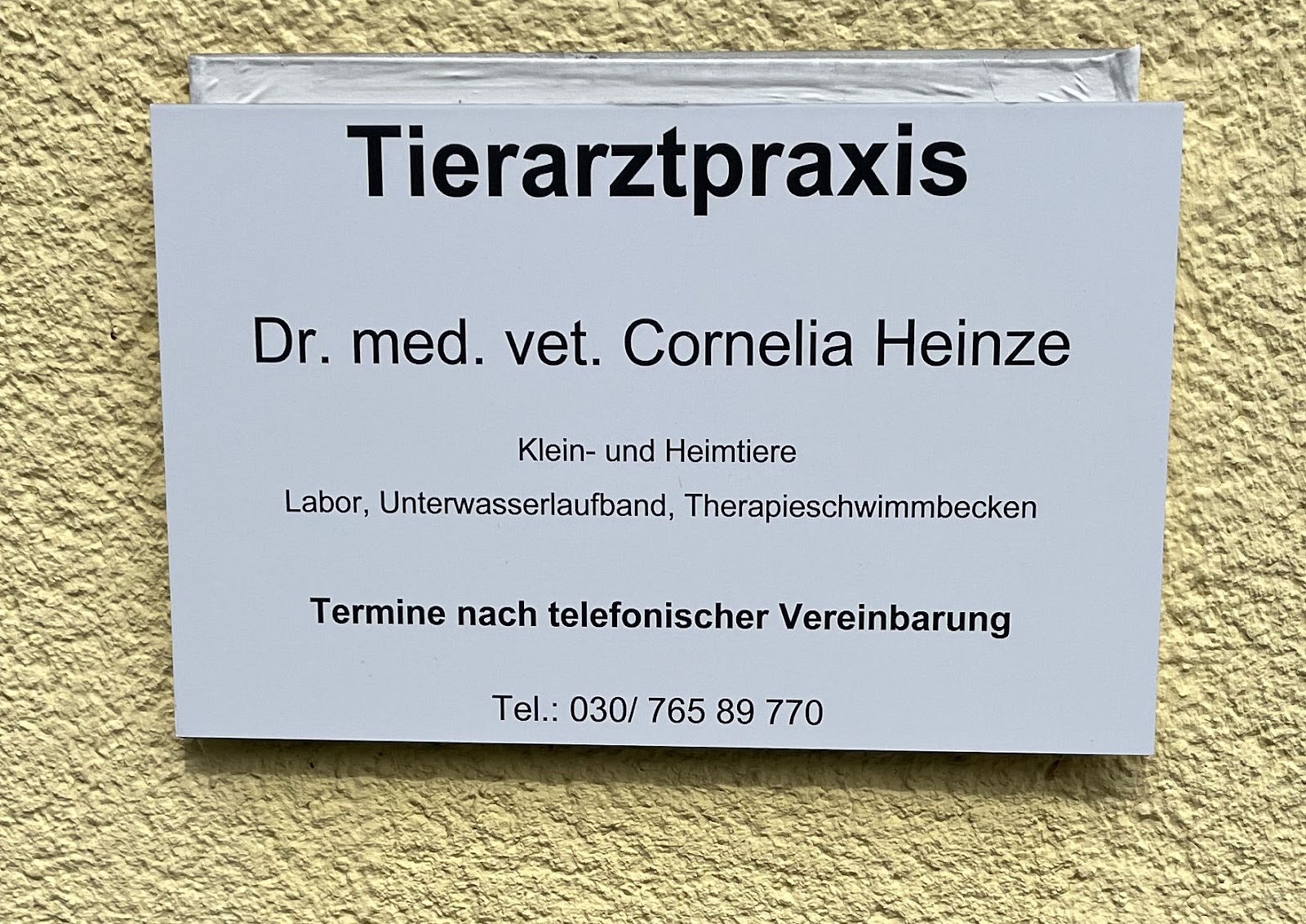 Dr.med.vet. Cornelia Heinze - Tierarzt in Berlin – Praxisansicht
