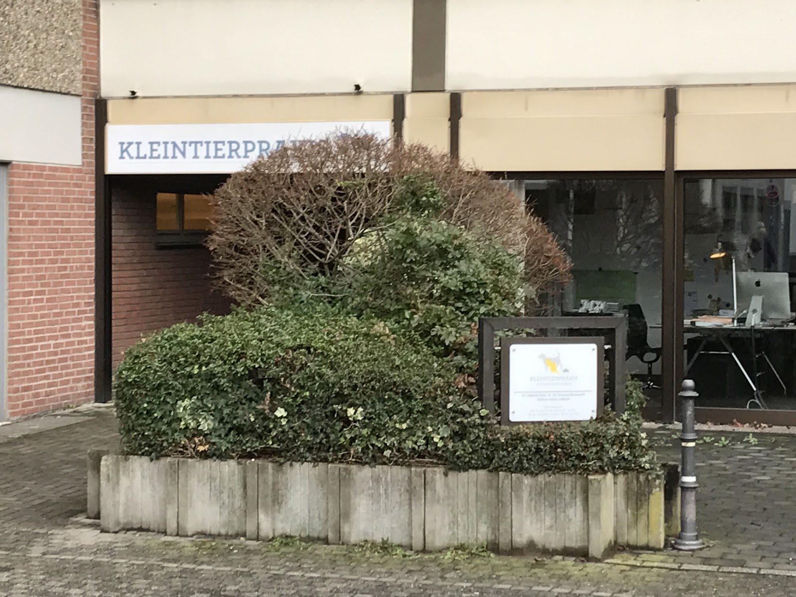 Kleintierpraxis am Kenntemichplatz in Troisdorf – Praxisansicht