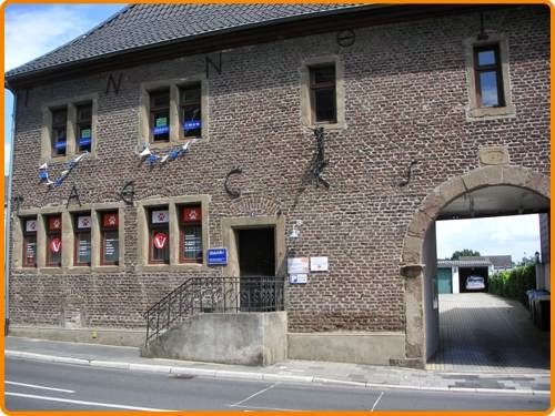Tierarztpraxis Kerpen Dr. med. vet. Schüddemage & Urlbauer in Kerpen – Praxisansicht