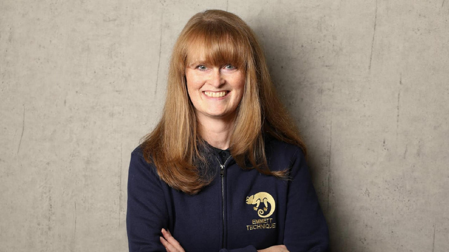 Tierphysiokonzepte Viola Leifer | Köln | Pferdephysiotherapie | Hundephysiotherapie | EMMETT - Technik | Osteopathie in Köln – Praxisansicht